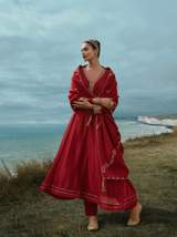 Red Vichitra Silk Embroidered Anarkali Suit Set with Scalloped Dupatta