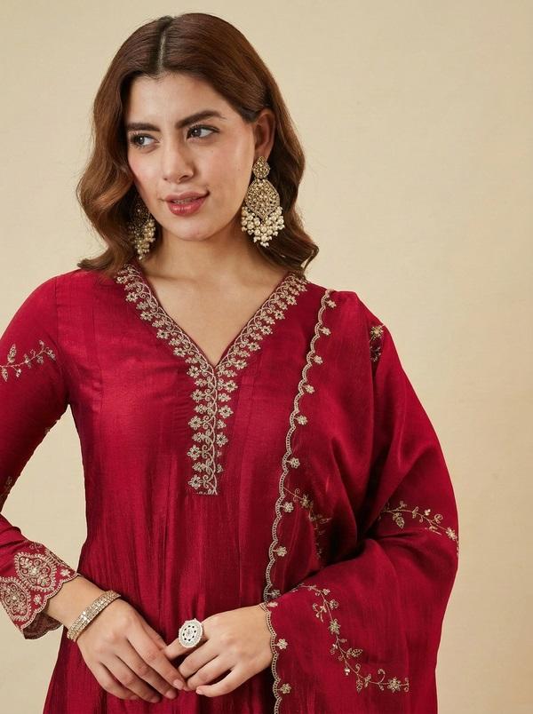 Red Vichitra Silk Embroidered Anarkali Suit Set with Scalloped Dupatta – view 2