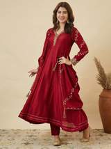 Red Vichitra Silk Embroidered Anarkali Suit Set with Scalloped Dupatta – view 3