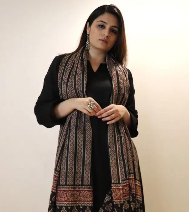 Elegant Black Viscose Chanderi Kurta Set with Printed Dupatta